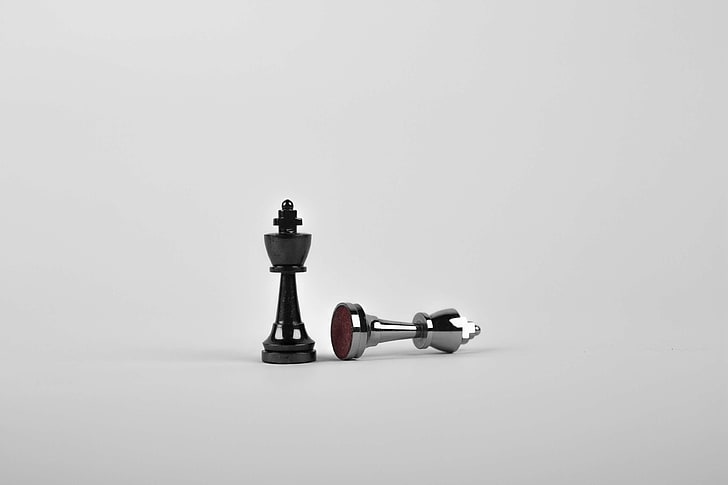 battle, black, board game, chess, chess pieces, close up view, game, king, reflection, silver, strategy, win, wood, HD wallpaper