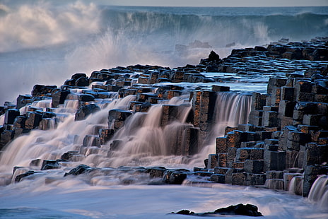น้ำตกหลายขั้นตอนขาวดำธรรมชาติภูมิทัศน์ Giant's Causeway ทะเลคลื่นหินหินไอร์แลนด์การเปิดรับแสงเป็นเวลานาน, วอลล์เปเปอร์ HD HD wallpaper