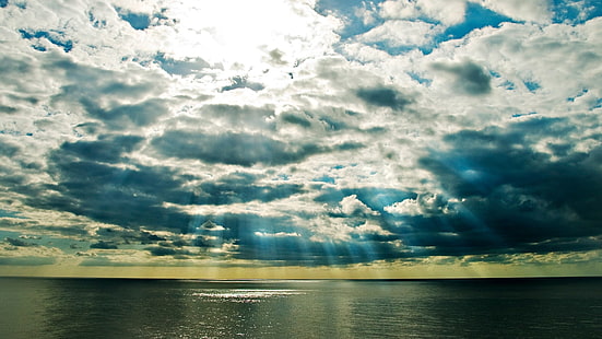crepuscular rays, clouds, sea, beams, sun, light, colors, HD wallpaper HD wallpaper