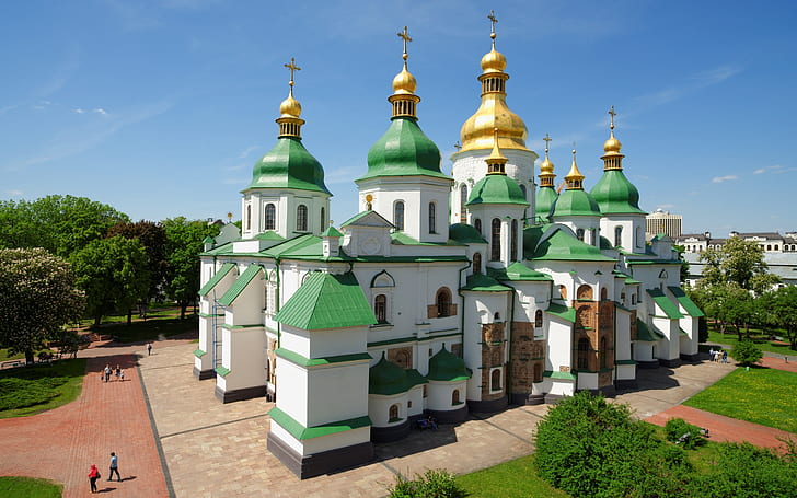View Of St. Sophia Cathedral In Kiev, Ukraine, HD wallpaper