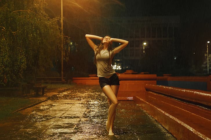 fille, pluie, rue, short, humide, Elena, Alexander Drobkov-Light, Fond d'écran HD