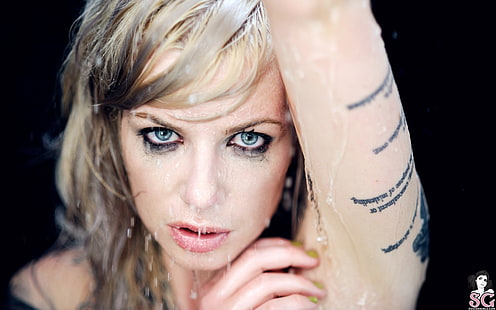 Suicide Girls, Vice, tattoo, shower, water, Sfondo HD HD wallpaper