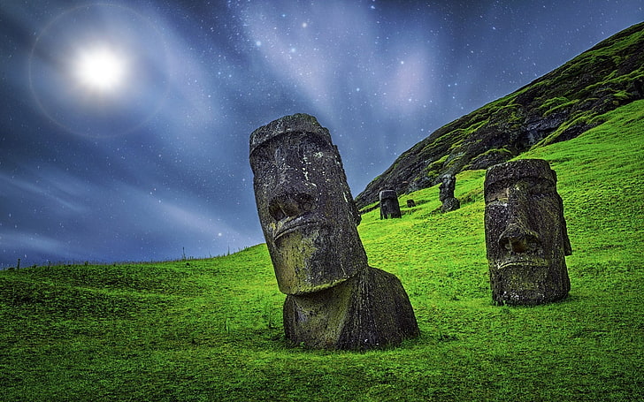 Chile, Wyspa Wielkanocna, Enigma, trawa, krajobraz, Długa ekspozycja, Moai, światło księżyca, natura, Rapa Nui, rzeźba, Gwiaździsta noc, Statua, Kamień, Tapety HD