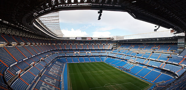 ملعب كرة القدم باللونين الأخضر والأزرق ، الملعب ، كرة القدم ، ريال مدريد ، سانتياغو برنابيو ، الملعب، خلفية HD HD wallpaper