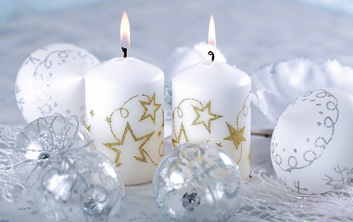 two white candles, toys, candles, Christmas, New year, HD wallpaper