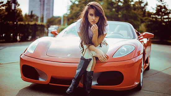 оранжевый Ferrari кабриолет-купе, женщина, сидящая на красном кабриолете Ferrari, женщины, женщины на улице, женщины с автомобилями, рыжие волосы, длинные волосы, глубина резкости, автомобиль, Ferrari, футболка, брюки, ботинки, черные сапоги, кожаные сапоги, рукана лицо, Ferrari F430, Наталья Игнатенко, красные машины, модель, HD обои HD wallpaper