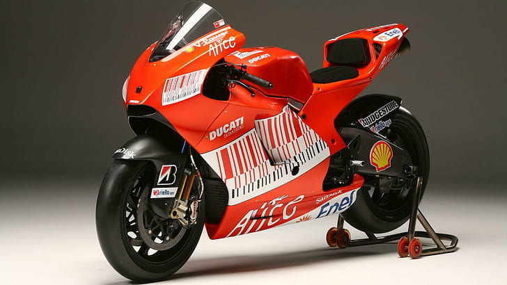 Ducati Sports Bike, red ducati motogp sports bike, bike, ducati, sports, bikes and motorcycles, HD wallpaper