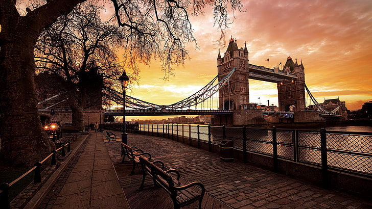 punto de referencia, cielo, atracción turística, noche, árbol, puesta de sol, noche, luz solar, ciudad, agua, Tower Bridge, Londres, Reino Unido, Europa, Fondo de pantalla HD