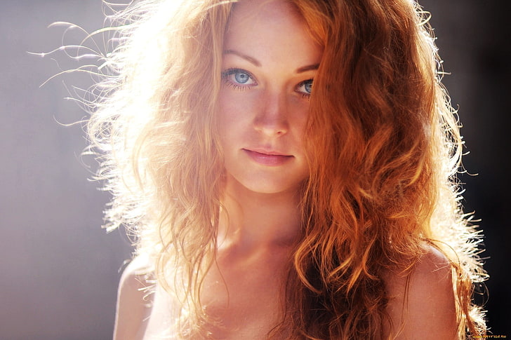 woman's blonde hair, redhead, women, face, blue eyes, wavy hair, sunlight, HD wallpaper