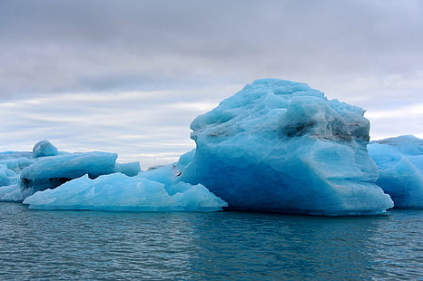 ice formation on water, iceberg - Ice Formation, ice, blue, glacier, arctic, sea, nature, jokulsarlon Lagoon, frozen, antarctica, ice Floe, cold - Temperature, water, HD wallpaper HD wallpaper