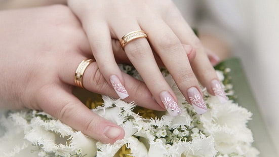 pasangan, jari, tangan, pernikahan, kuku, cincin, pernikahan, karangan bunga, Wallpaper HD HD wallpaper