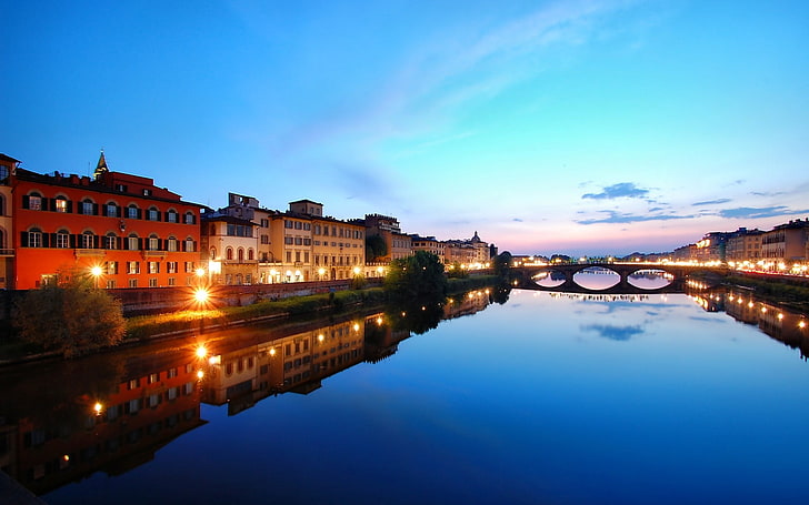 jouet de train noir et rouge, paysage urbain, eau, Florence, Italie, arno (rivière), Fond d'écran HD