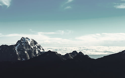 검은 산맥, 산, 낮은 채도, 눈 덮인 피크, 하늘 경치, 구름, HD 배경 화면 HD wallpaper