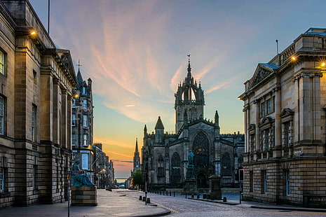 nuvens, igreja, escultura, Reino Unido, antiga, arquitetura, rua, pôr do sol, Edimburgo, Escócia, noite, edifício antigo, estátua, iluminação pública, torre, catedral, construção, HD papel de parede HD wallpaper