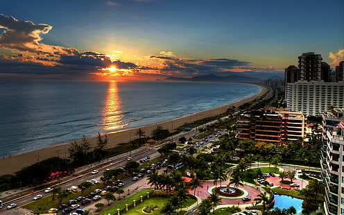 Rio de Janeiro, Brésil, ville, route, voiture, mer, coucher de soleil, nuages, hôtel, palmiers, Fond d'écran HD HD wallpaper