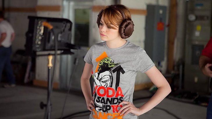 Kadın gri ekip boyun t-shirt, Emma Stone, Yıldız Savaşları, Yoda, Leia Organa, oyuncu, kadınlar, HD masaüstü duvar kağıdı