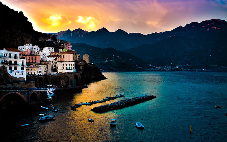 Mer Tyrrhénienne, Amalfi, Italie, maisons, mer, montagnes, coucher de soleil, crépuscule, Mer Tyrrhénienne, Amalfi, Italie, Maisons, Montagnes, Coucher de soleil, crépuscule, Fond d'écran HD