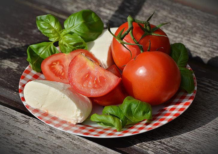 tomatoes and tofu, tomatoes, cheese, mozzarella, HD wallpaper