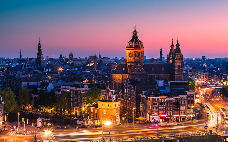 أمستردام ، نورد هولاند ، التصوير الجوي للكاتدرائية ، أمستردام ، نورد هولاند ، هولندا ، هولندا ، المدينة ، الليل ، الغروب ، المنازل ، المباني ، الأسطح ، الطرق ، السيارات ، الشوارع ، الأضواء ، التعرض، خلفية HD