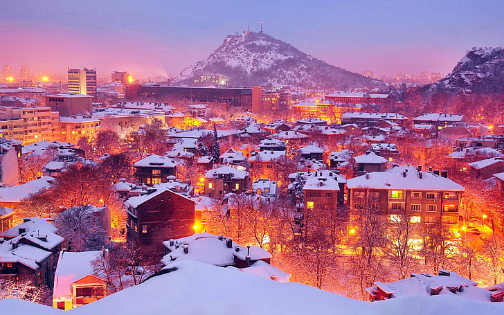 Filibe, Bulgaristan, turuncu sokak ışıkları ile karla kaplı şehir, Filibe, Bulgaristan, şehir, ışık, kış, HD masaüstü duvar kağıdı