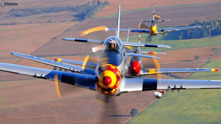 gray and yellow propeller plane lot, aircraft, propeller, North American P-51 Mustang, vehicle, HD wallpaper