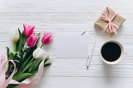 Blumen, Geschenk, Kaffee, Frühstück, Cup, Tulpen, rosa, weiß, Holz, romantisch, HD-Hintergrundbild HD wallpaper