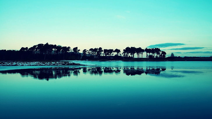 جسم مائي صورة أثناء النهار ، منظر طبيعي ، ماء ، بحر ، سماء ، أزرق ، أشجار ، ثلج، خلفية HD