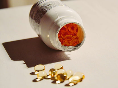 capsules, drugs, health, medication, medicine, pharmaceutical, pills, shadow, supplements, vitamins, HD wallpaper HD wallpaper