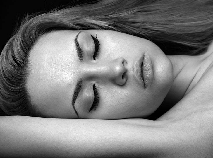 Sleepy Girl, foto abu-abu dari wanita yang sedang tidur, Black and White, Girl, Sleepy, Wallpaper HD