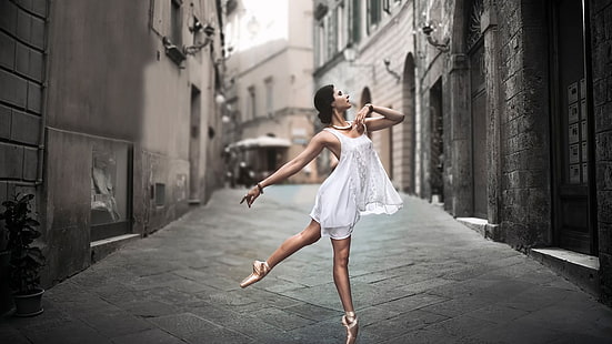 Frauen weißes Kleid, Frauen, Ballettschuhe, Tänzerin, Straße, Frauen im Freien, Ballerina, weißes Kleid, HD-Hintergrundbild HD wallpaper
