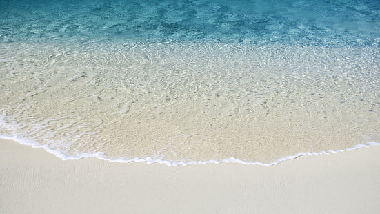 cuerpo de agua chocando en arena blanca, agua, arena, playa, Fondo de pantalla HD HD wallpaper