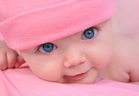 赤ちゃんのピンクの帽子、赤ちゃん、青い目、顔、かわいい、帽子、 HDデスクトップの壁紙 HD wallpaper