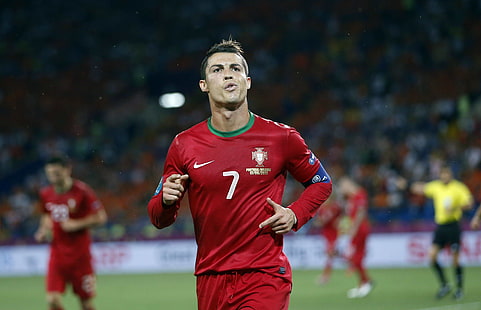 Cristiano Ronaldo, futbol, ​​form, Cristiano Ronaldo, oyuncu, Real Madrid, Ronaldo, Kharkov, Euro 2012, Avrupa Şampiyonası 2012, Metalist Stadyumu, HD masaüstü duvar kağıdı HD wallpaper
