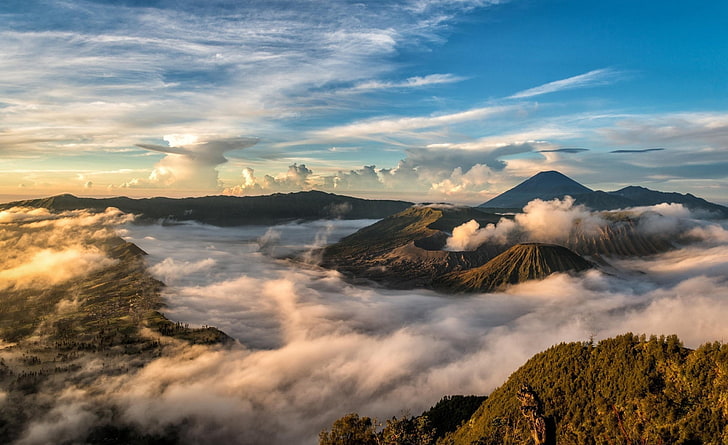 ブロモテンガースメル国立公園ジャワ島、茶色の山脈、アジア、インドネシア、 HDデスクトップの壁紙