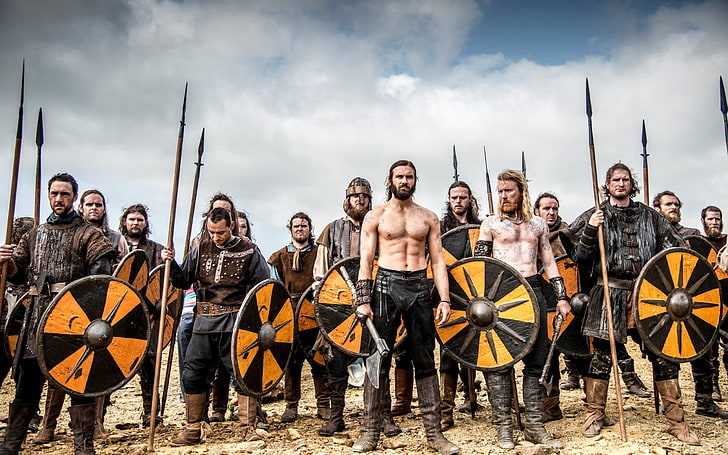 Escudo amarillo y negro, vikingos, vikingos (serie de televisión), Rollo Lothbrok, hombres, Fondo de pantalla HD