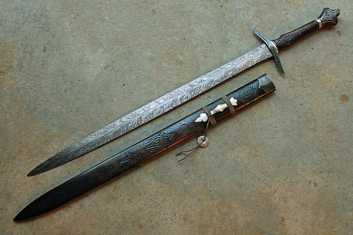 gagang hitam pedang abu-abu dengan case, latar belakang, baja, pedang, lengan, Wallpaper HD