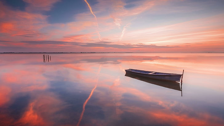 reflexión, barco, calma, cielo rosado, cielo, reflejado, horizonte, lago, amanecer, amanecer, atmósfera, lago, agua, mañana, nube, cielo rojo en la mañana, Fondo de pantalla HD
