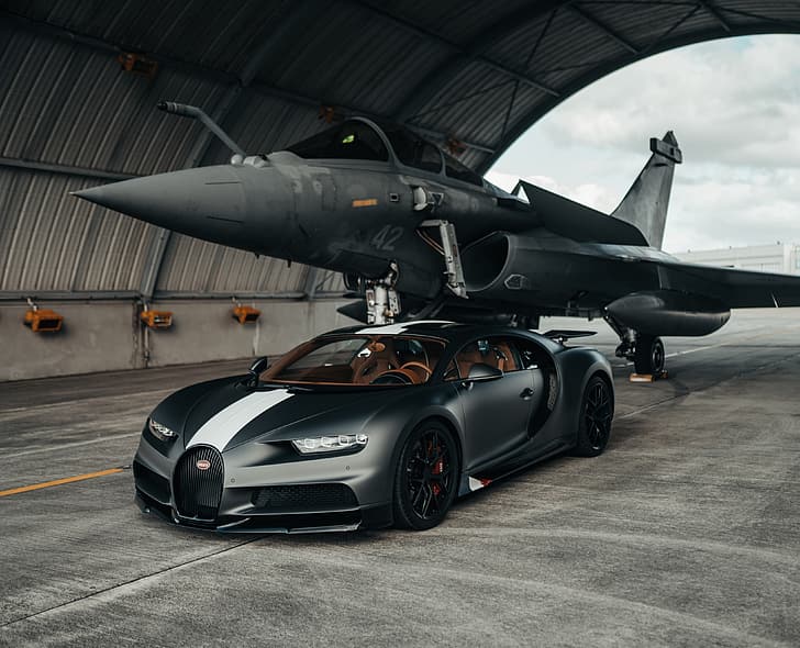 Bugatti, Bugatti Chiron, Dassault Rafale, avion, chasseur à réaction, voiture, Fond d'écran HD