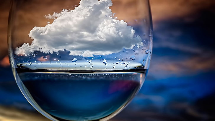 bicchiere di vino, natura, cielo, nuvole, acqua, gocce d'acqua, bicchiere, manipolazione fotografica, grafica, profondità di campo, Sfondo HD