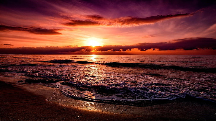 horizon, coucher de soleil, vague, plage, rémanence, mer, rive, eau, ciel rouge, nuage, soir, soleil, océan, crépuscule, ciel, plage de sable, Fond d'écran HD