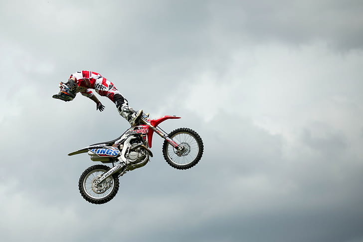 Motorcycle flying, Motorcycle, flying, sports, HD wallpaper