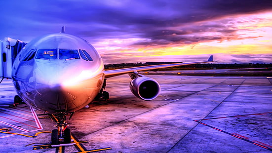 Super Liner, aeroplano grigio, aereo, aeroporto, nuvole, bellezza, aerei aerei, Sfondo HD HD wallpaper