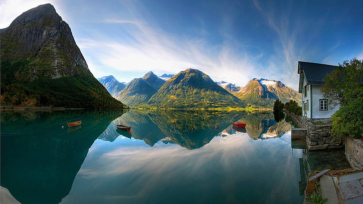 белый дом, Норвегия, дача, холмы, озеро, лодка, пейзаж, HD обои