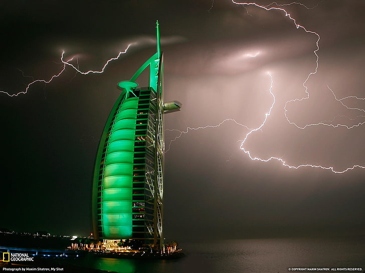 Бурж Ал-Араб Дубай, National Geographic, Бурж Ал Араб, мълния, сграда, Дубай, буря, HD тапет