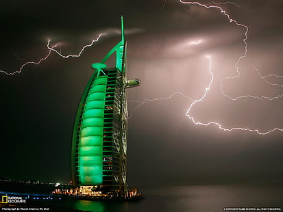 Burj Al-Arab Dubai, National Geographic, Burj Al Arab, blixt, byggnad, Dubai, storm, HD tapet HD wallpaper