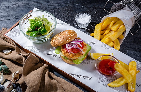 Batatas fritas, comida, hambúrgueres, salada, HD papel de parede HD wallpaper