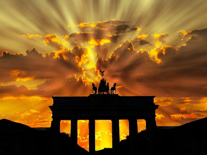 architecture, berlin, brandenburg gate, clouds, germany, landmark, nature, silhouette, sky, sunrays, sunrise, sunset, HD wallpaper