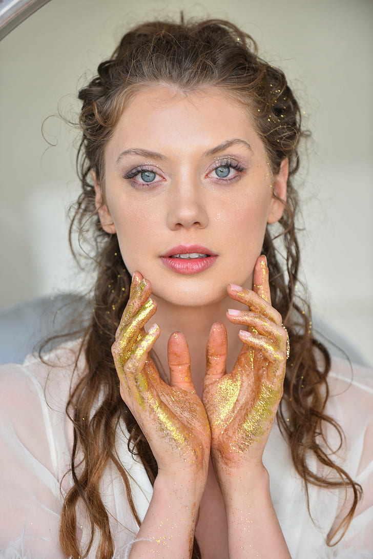 モデル エレナコシュカ 顔 青い目 Av女優 女性 Hdデスクトップの壁紙 Wallpaperbetter