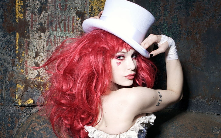 white hat, red haired woman wearing white top hat, Emilie Autumn, hat, dyed hair, pink hair, pale, black nails, painted nails, tattoo, HD wallpaper