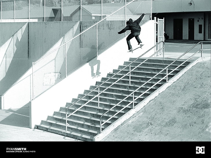 Ryan Smith, ryan smith, jump, skateboard, ladder, steps, trick, HD wallpaper